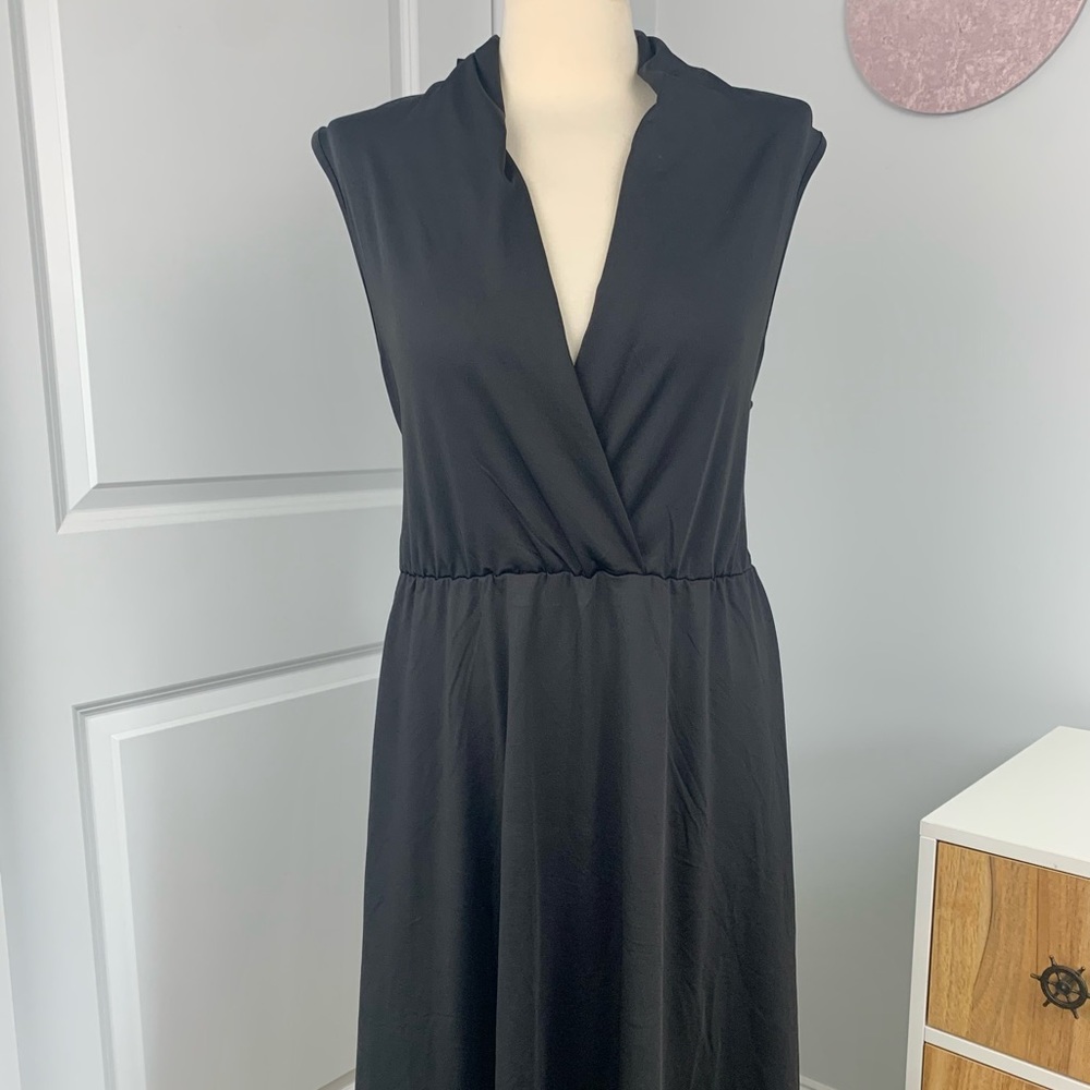 NEW Love x Design Size Large Black Sleeveless Dress, Stretch, Tie Back, Deep V